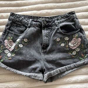 Forever 21 | Embroidered Gray/Black Denim Women's Shorts - Floral